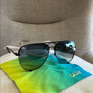 Quay Australia Black Sunglasses with Gradient Cloth